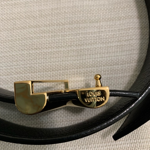 Limited Edition LV Essential V 30mm Beltin Reverse - Picture 5 of 11